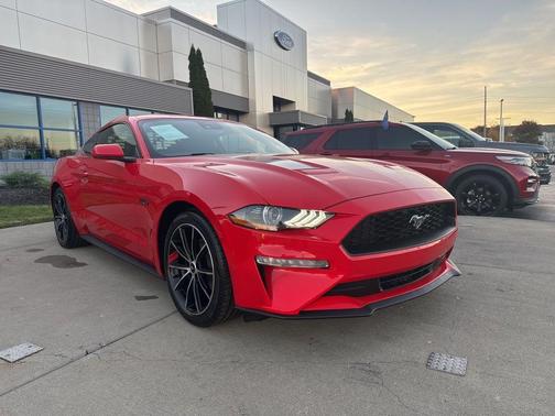 2022 Ford Mustang EcoBoost Premium