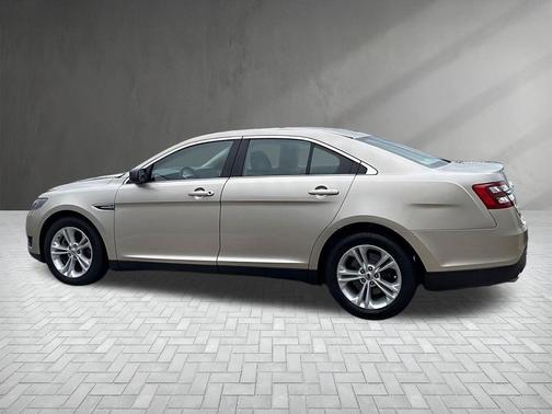 2018 Ford Taurus SE
