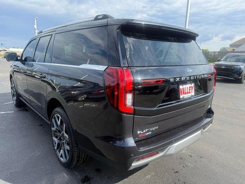 Dark Matter Gray Metallic 2026 Ford Expedition Max Platinum