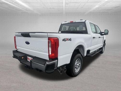 Oxford White 2026 Ford F-350 XL