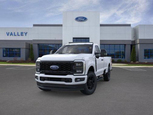 2025 Ford F-250 XLT
