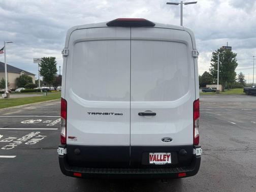 Oxford White 2026 Ford Transit-250 148 WB Medium Roof Cargo