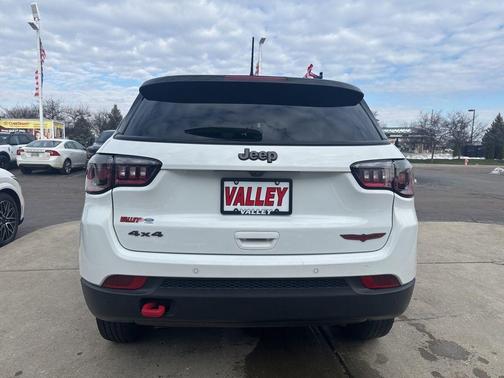 2023 Jeep Compass Trailhawk