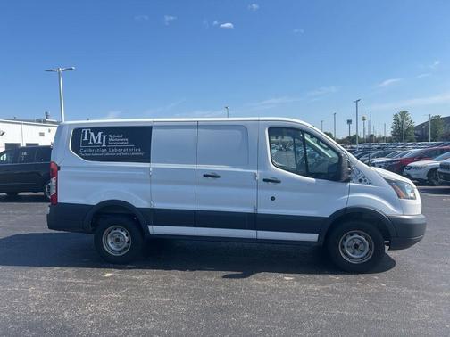 2017 Ford Transit-250 Base