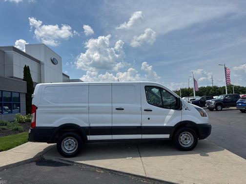 2017 Ford Transit-250 Base