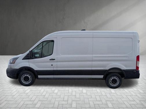 2026 Ford Transit-250 148 WB Medium Roof Cargo