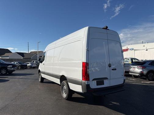 2025 Mercedes-Benz Sprinter 2500 170 WB
