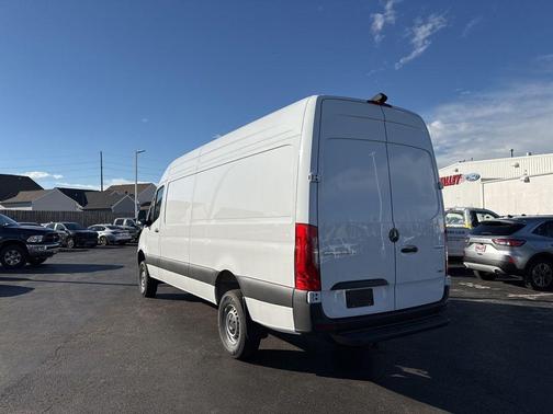 2025 Mercedes-Benz Sprinter 2500 170 WB