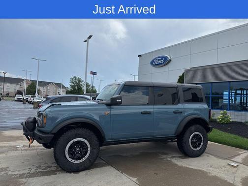 2023 Ford Bronco Badlands