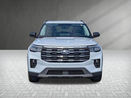 White Metallic 2026 Ford Explorer Active