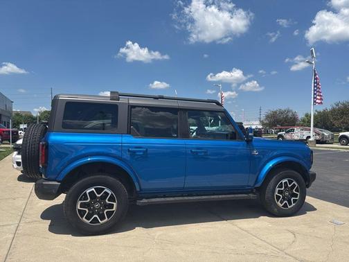 2022 Ford Bronco Outer Banks