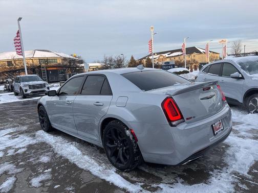 2022 Chrysler 300 S