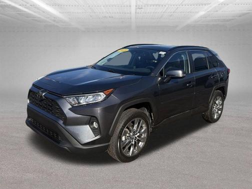 Magnetic Gray Metallic 2019 Toyota RAV4 XLE Premium