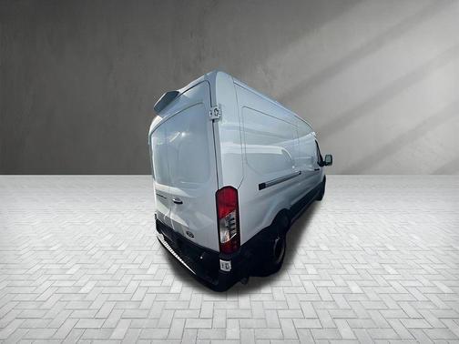 2026 Ford Transit-250 148 WB Medium Roof Cargo