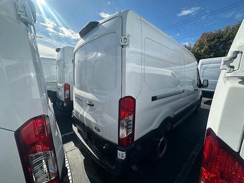 2026 Ford Transit-250 148 WB Medium Roof Cargo