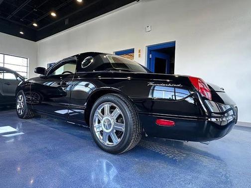 2005 Ford Thunderbird Deluxe