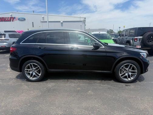 Black 2019 Mercedes-Benz GLC 300 Base 4MATIC