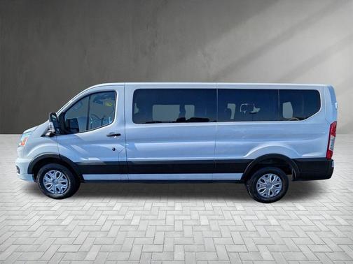 Oxford White 2022 Ford Transit-350 XLT