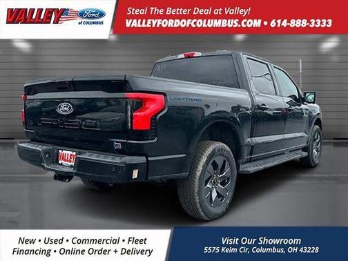 2025 Ford F-150 Lightning Flash