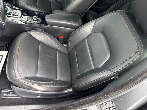 Graphite Shadow 2017 INFINITI QX30 Premium
