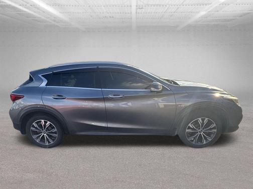 Graphite Shadow 2017 INFINITI QX30 Premium