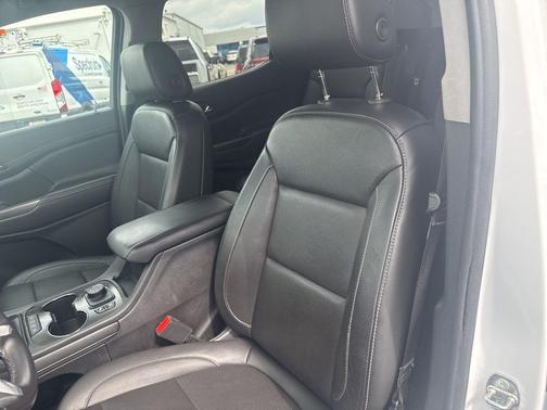 Summit White 2020 GMC Acadia SLT