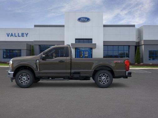 2025 Ford F-250 XLT
