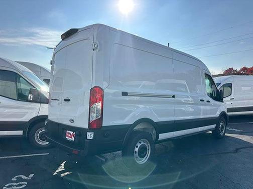 2026 Ford Transit-250 148 WB Medium Roof Cargo