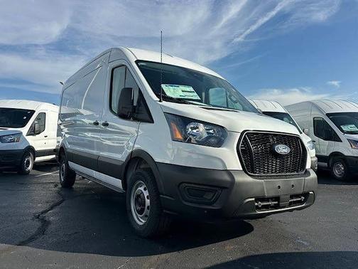 2026 Ford Transit-250 148 WB Medium Roof Cargo