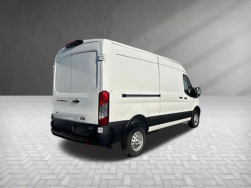 2026 Ford Transit-250 148 WB Medium Roof Cargo