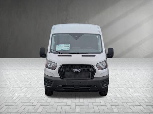2026 Ford Transit-250 148 WB Medium Roof Cargo