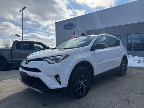 2016 Toyota RAV4 SE