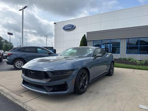 2024 Ford Mustang Dark Horse