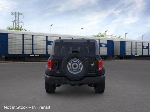 2025 Ford Bronco Base