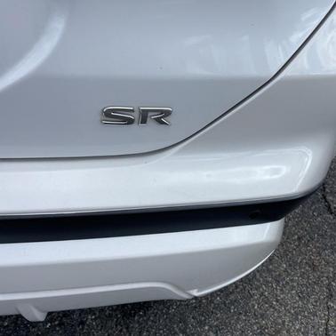 2022 Nissan Kicks SR