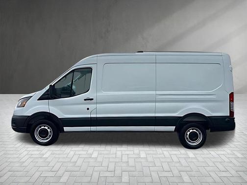 2026 Ford Transit-250 148 WB Medium Roof Cargo