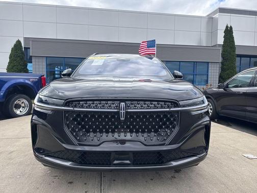 2024 Lincoln Nautilus Reserve