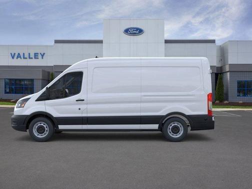 2026 Ford Transit-250 148 WB Medium Roof Cargo