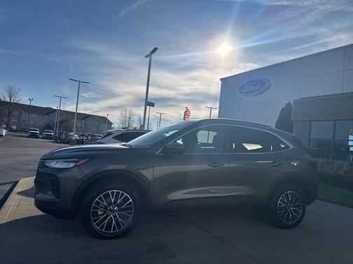 2025 Ford Escape PHEV