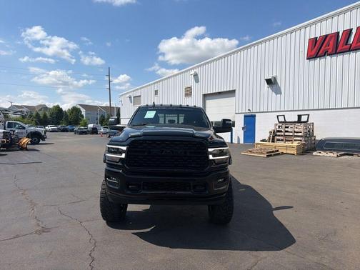 Diamond Black 2024 RAM 2500 Big Horn