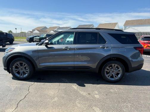 Gray Metallic 2026 Ford Explorer Active