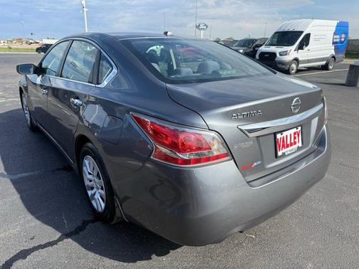 Gun Metallic 2015 Nissan Altima 2.5 S