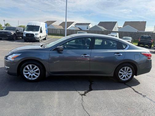 Gun Metallic 2015 Nissan Altima 2.5 S