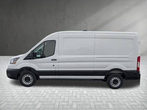 2026 Ford Transit-250 148 WB Medium Roof Cargo