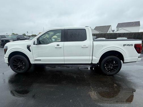 White Metallic 2025 Ford F-150 Platinum