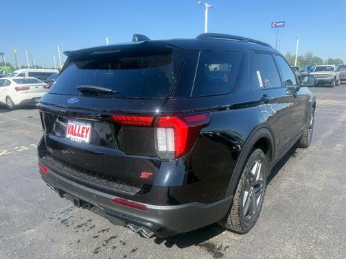 Agate Black Metallic 2026 Ford Explorer ST
