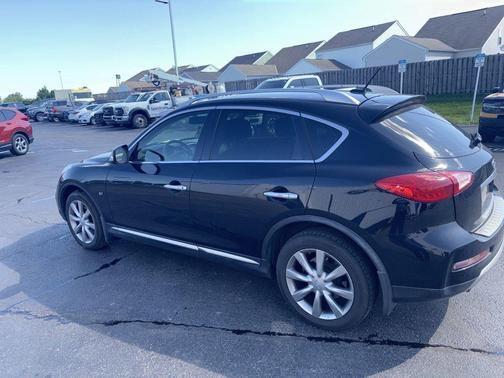 Black 2017 INFINITI QX50 Base