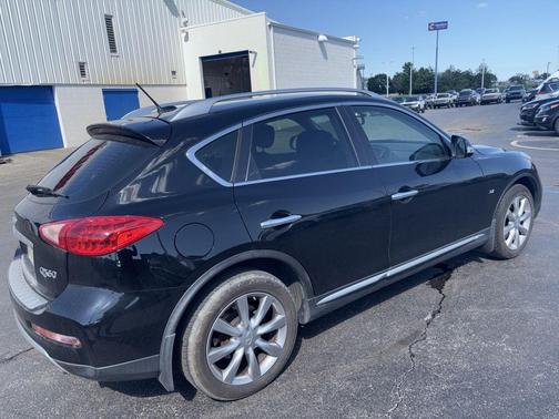 Black 2017 INFINITI QX50 Base