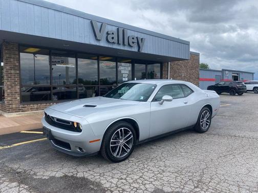 2019 Dodge Challenger SXT