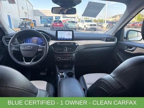 2022 Ford Escape TITANIUM